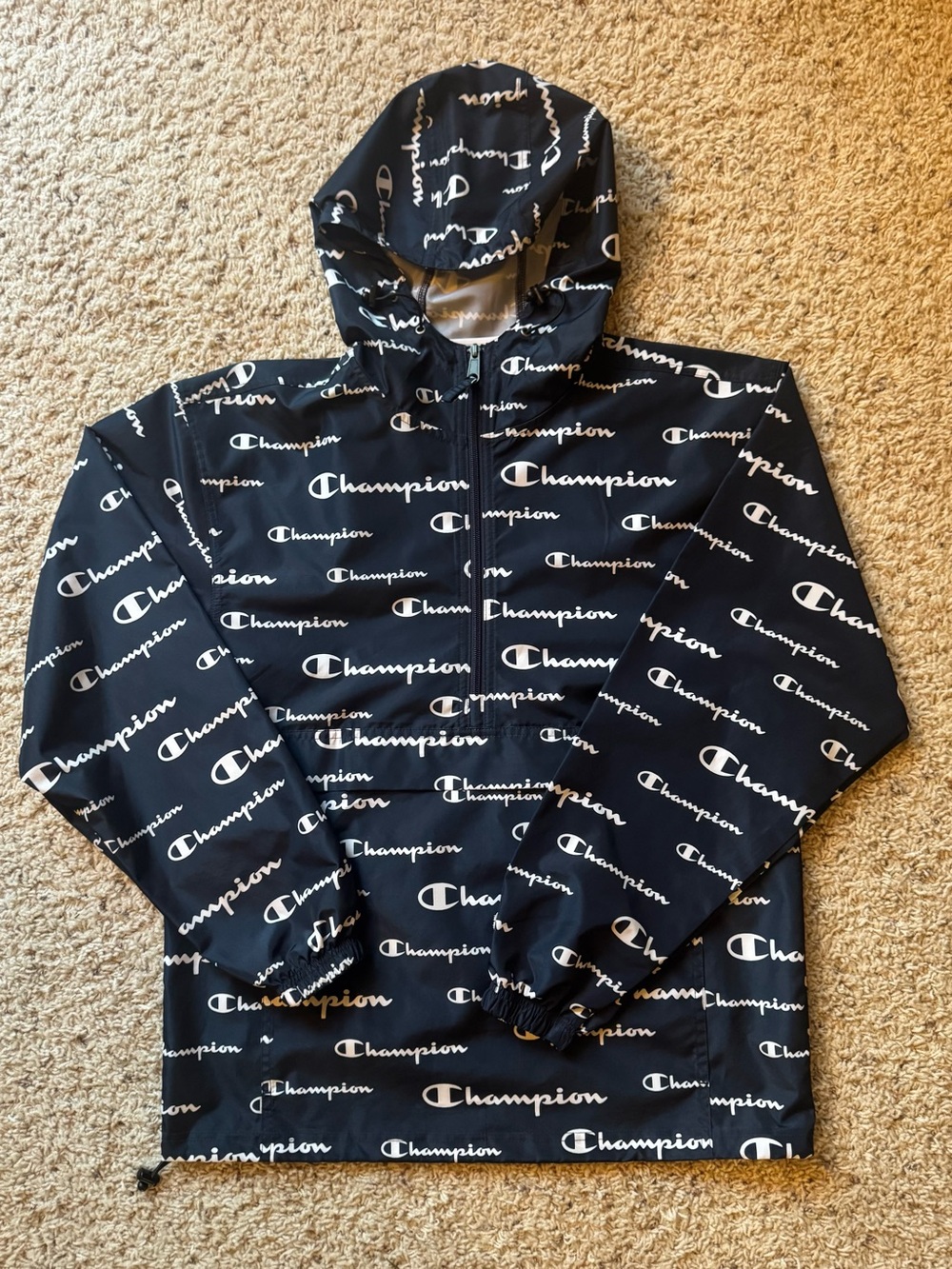 Champion Lightweight Men’s Windbreaker Pullover, Size Small